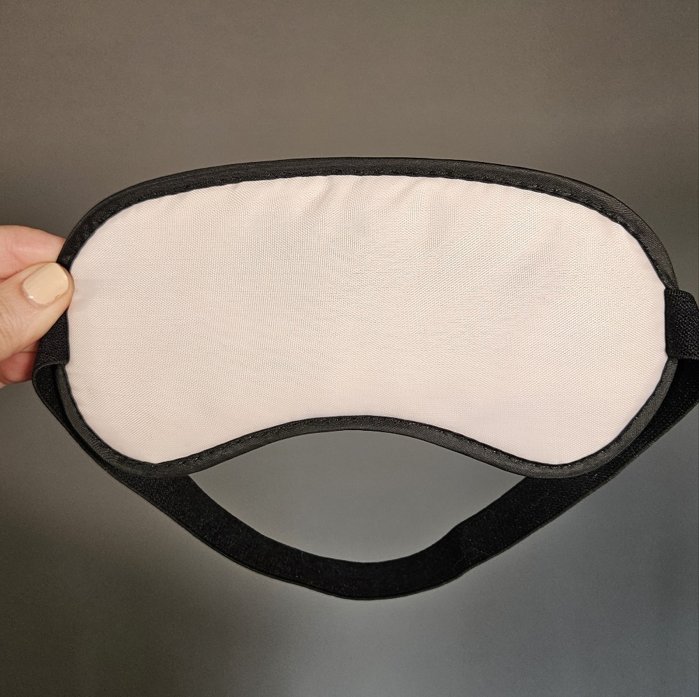 Pajama bundle S/M Betsy Johnson and sleep mask - Picture 3 of 5